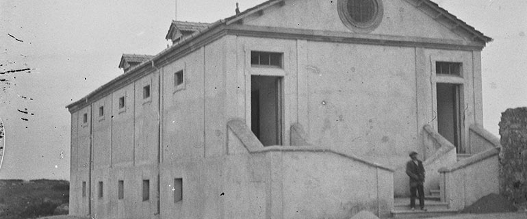 Vista general del polvorí del Fort dels Caputxins després de la seva restauració. 1924. Ajuntament de Girona. CRDI (Carles Batlle Ensesa).